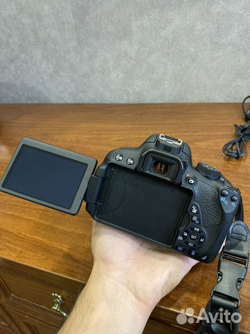 Фотоаппарат Canon EOS 700d kit EF-S 18-55