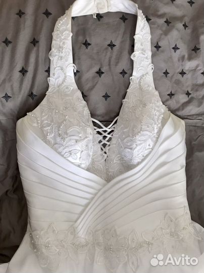 Платье свадебное белое или на выпускной