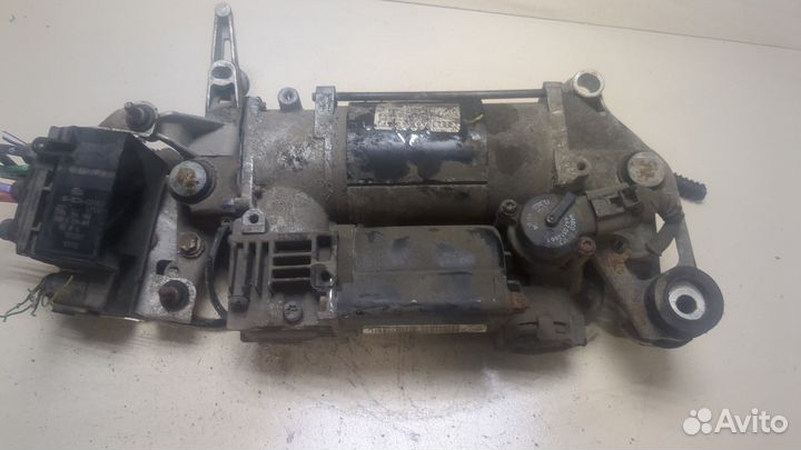 Компрессор воздушный Audi Q7, 2011