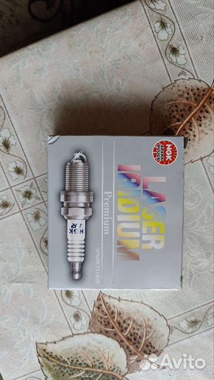 Свечи зажигания иридиевые NGK ITR6F13 4477