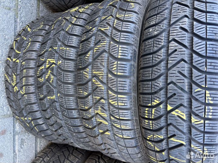 Pirelli Winter Sottozero 175/70 R14