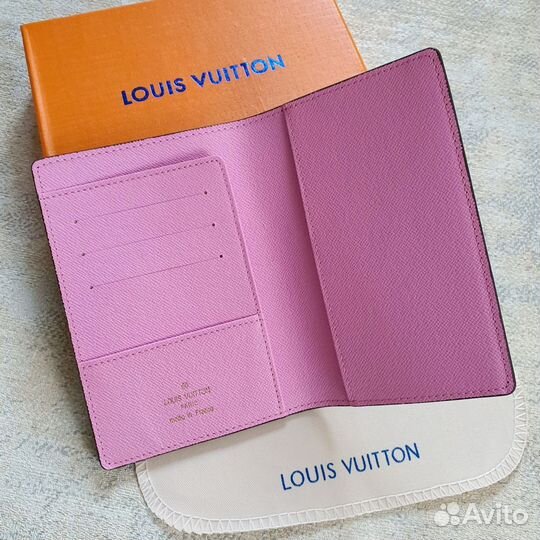 Обложка на паспорт Louis Vuitton