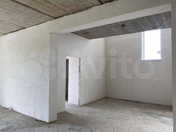 Коттедж 146 м² на участке 6 сот.