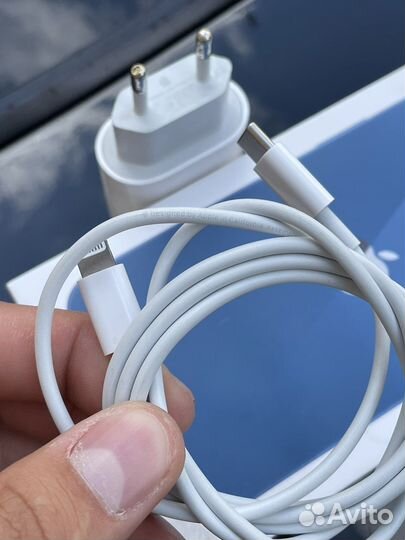 Быстрая зарядка iPhone оригинал 20W