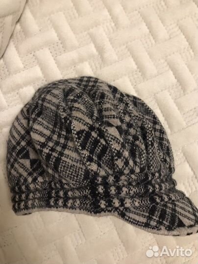 Вязанное женское кепи