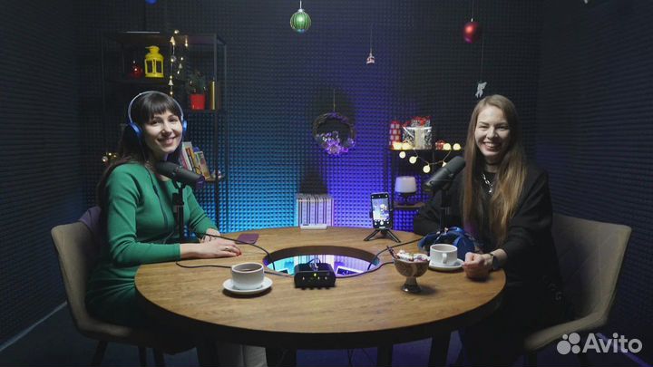 Записать подкаст в красивой студии