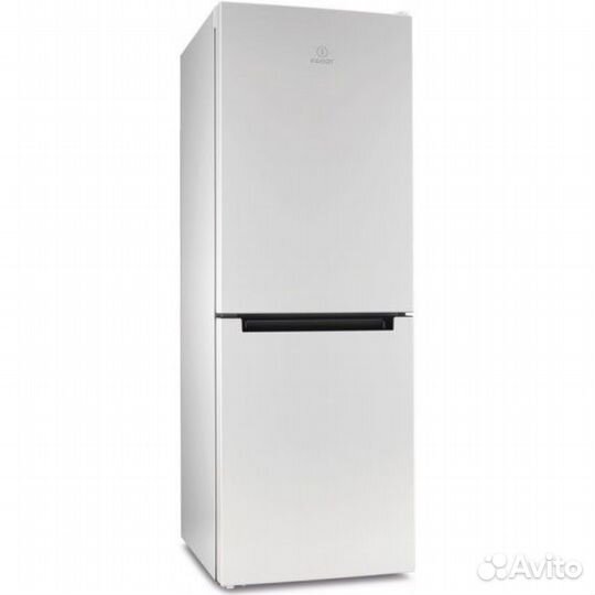 Холодильник двухкамерный Indesit DS 4180 W новый