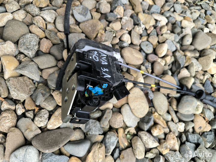 Hyundai Elantra md 2012 замок двери задний левый