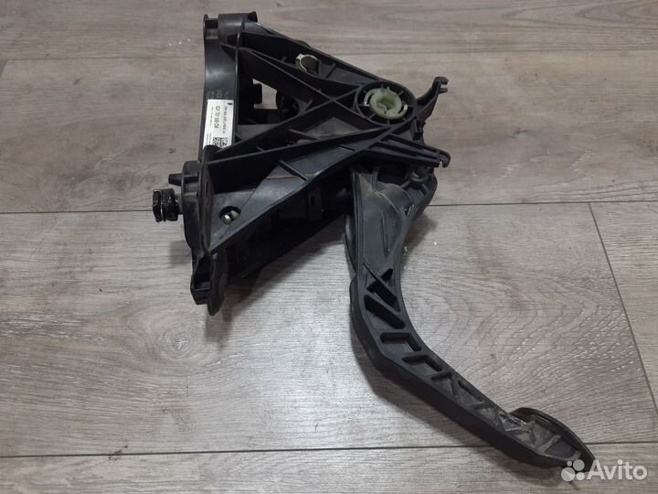 Педаль сцепления для Skoda Octavia A7