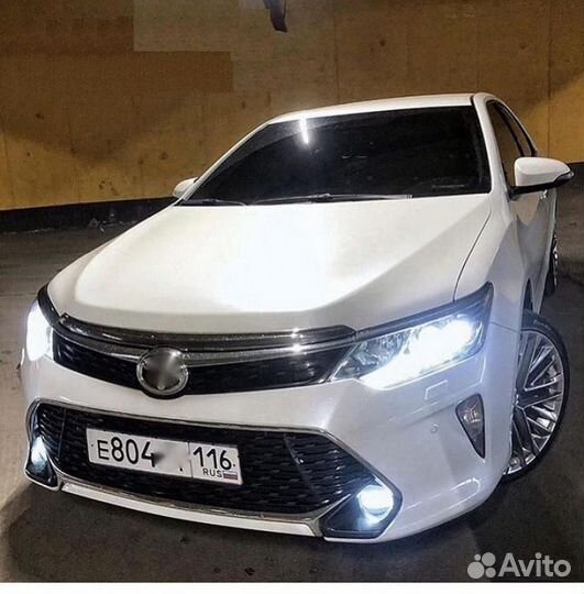 Camry 55 Решетка Exclusive рестайлинг G3NV8