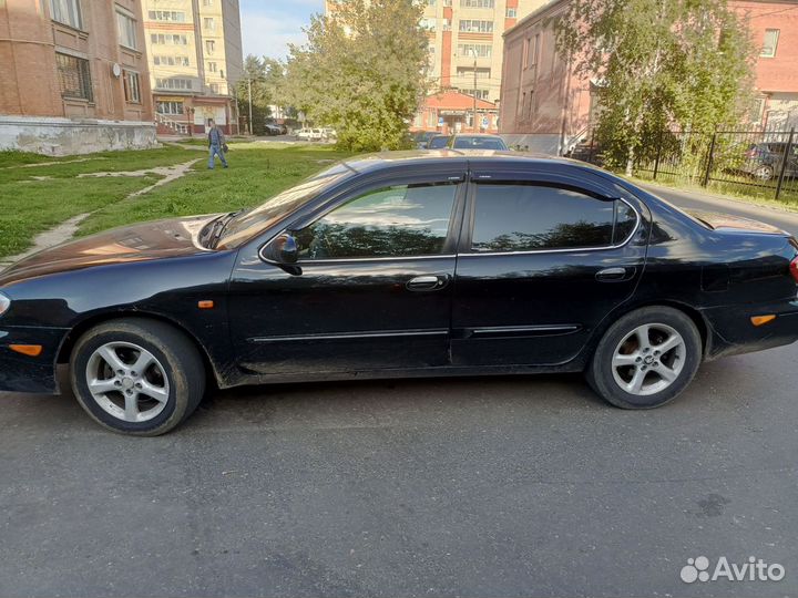 Nissan Maxima 2.0 МТ, 2001, 350 000 км
