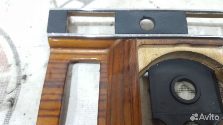 Центральная консоль на Mercedes-Benz W116