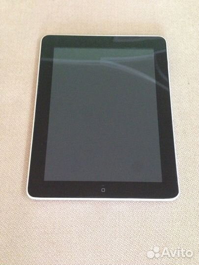Apple iPad 1 (1-го поколения, 2010) 64Gb