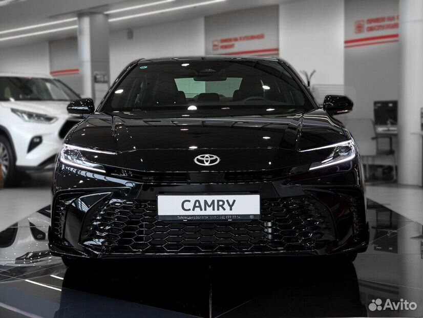 Toyota Camry 2.0 CVT, 2024