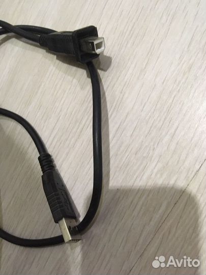 Кабель для зарядки