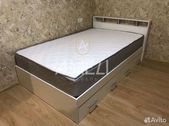 Кровать полуторка с ящиками