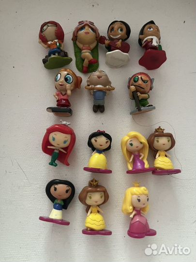 Игрушки из киндера разных лет