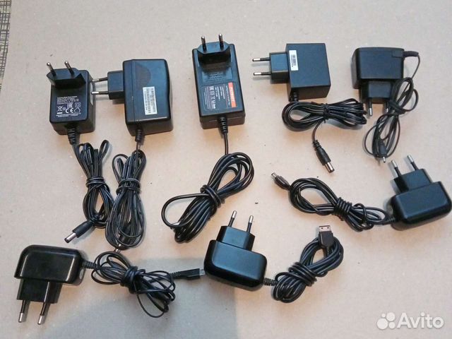 Зарядные для старых телефонов, адаптеры,и.т.п