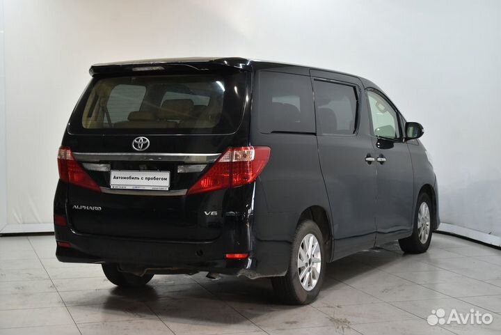 Toyota Alphard, 2012