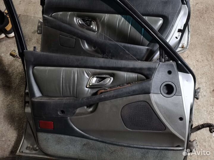 Двери Mitsubishi Sigma