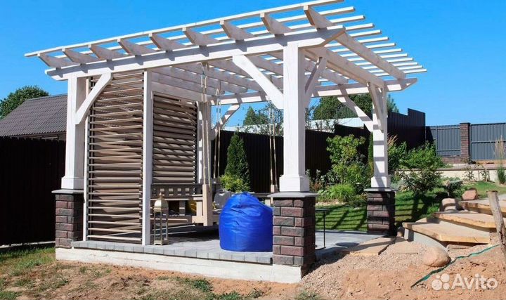 Жалюзи для балкона деревянные