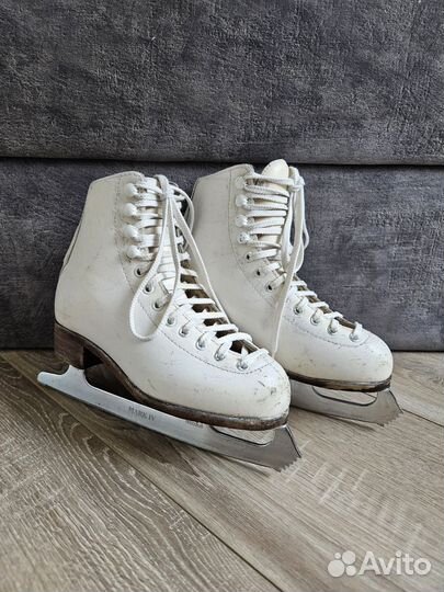 Коньки фигурные 32 LL Wifa