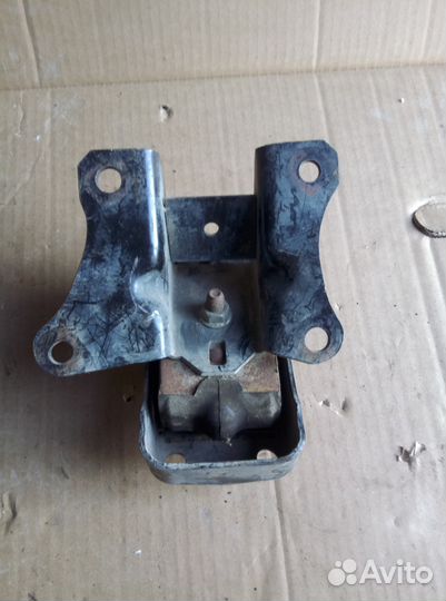 Подушка двс Mazda BT-50 Ford Ranger