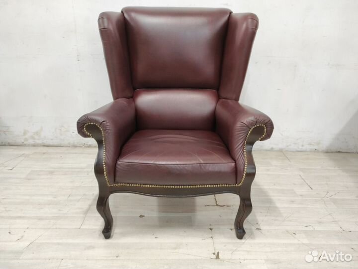 Кресло конференц Амадей К104 (кожа) б/у 12496