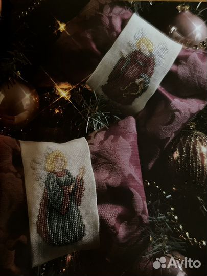 Американская книга с дизайнами для вышивки крестом