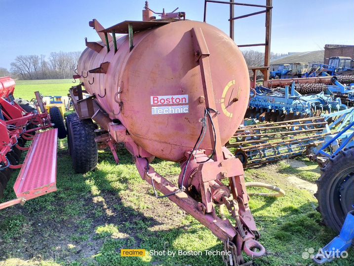 Разбрасыватель удобрений БобруйскАгромаш МЖТ-Ф-11, 2010
