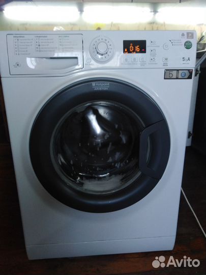 Стиральная машина Hotpoint Ariston на 5 кг