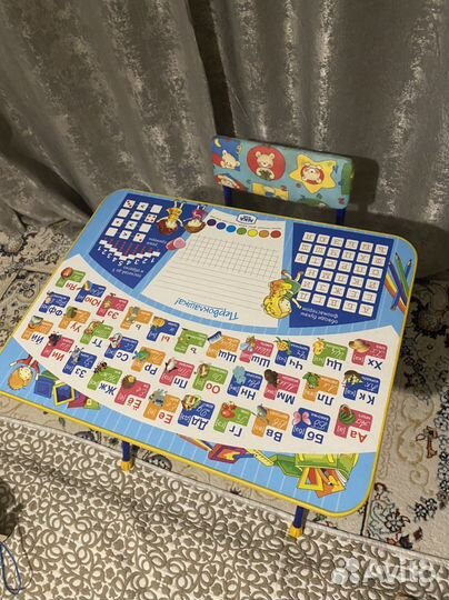 Детский стол и стул