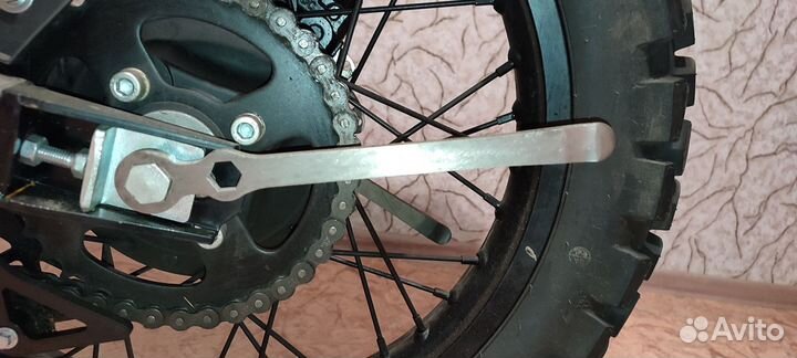 Титановая монтажка