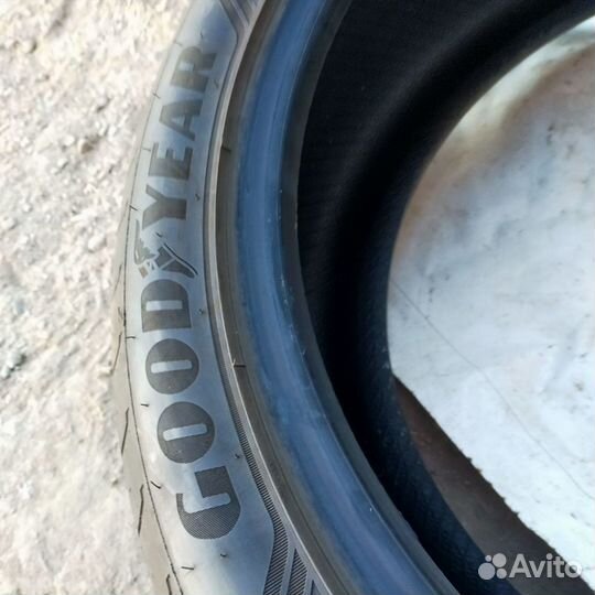 Goodyear Eagle F1 Asymmetric 3 SUV 245/45 R20