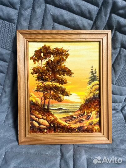 Картина с янтарем ручная работа