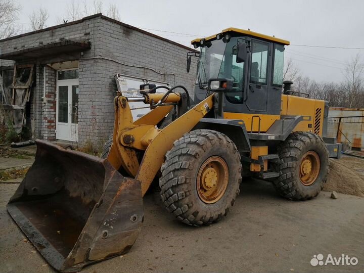 Услуги погрузчика, самосвала. Чистка снега