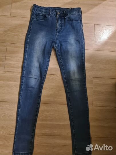 Джинсы женские