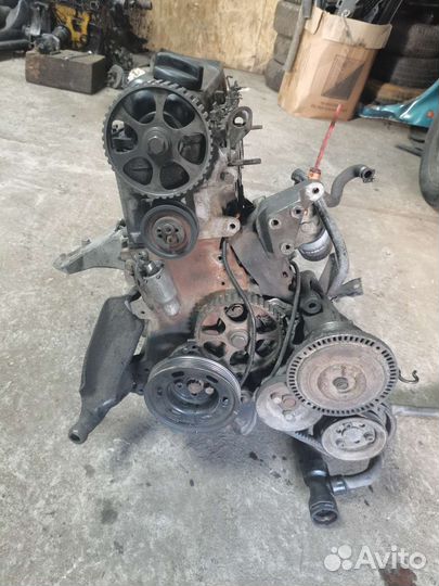 В разборе Двигатель Audi a4 B5 1.6 ADP