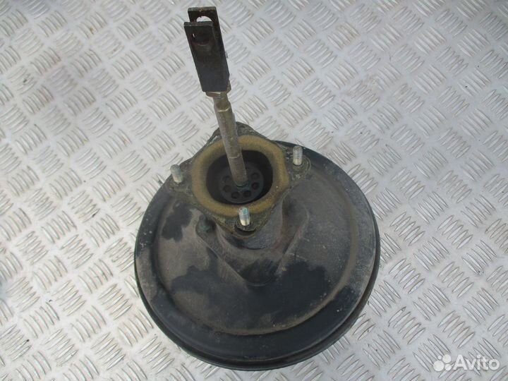 Вакуумный усилитель тормозов BMW 5 E34