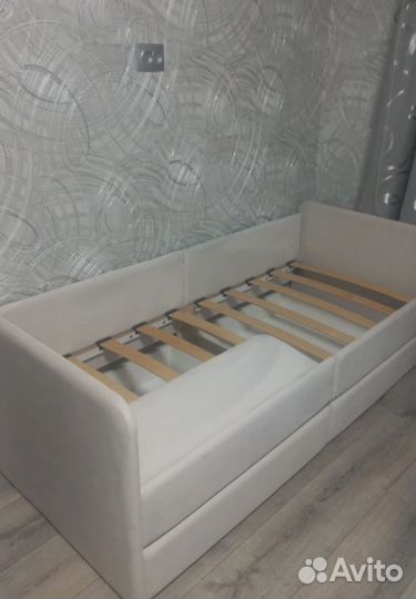 Детская кровать мягкая 70х160