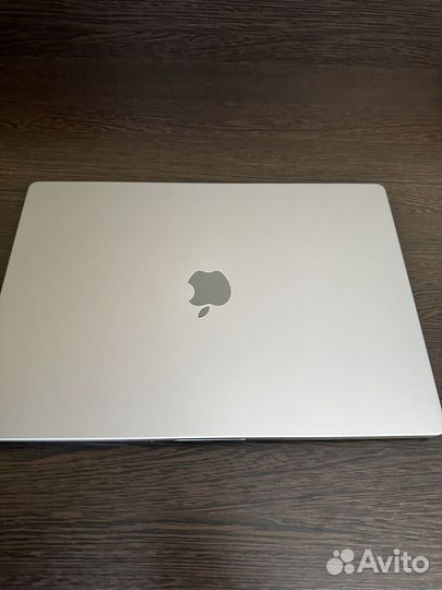 Apple MacBook Pro 16 m2
