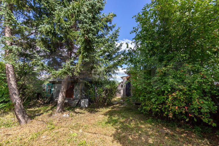 Дом 23,7 м² на участке 15 сот.