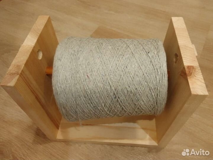 Держатель для пряжи