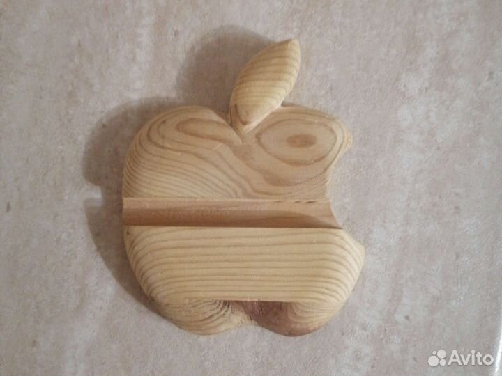 Подставка для телефона из дерева