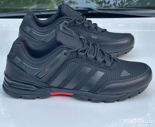 Кроссовки adidas