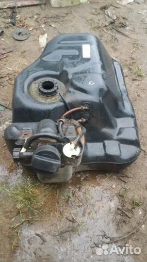 Бак топливный Volkswagen Passat B3 9A 1991