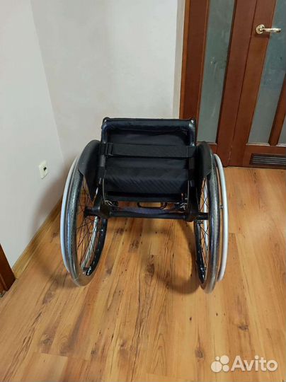 Инвалидная коляска активного типа icross