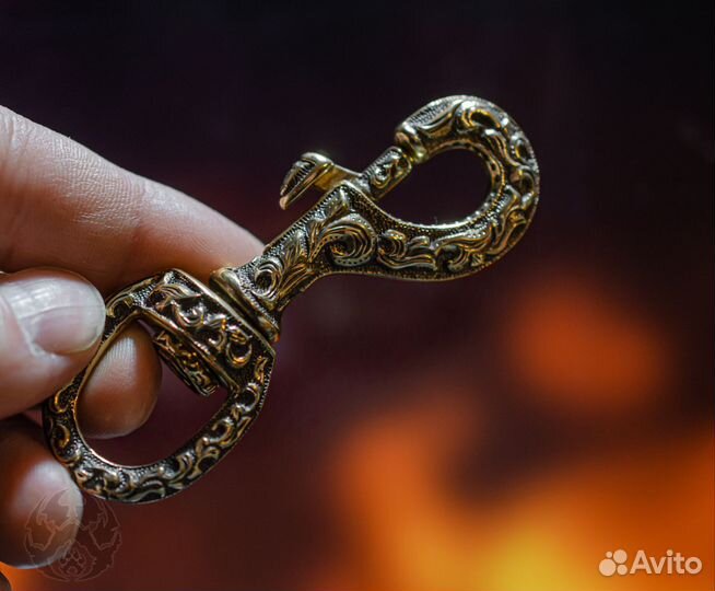 Карабин из бронзы, с гравировкой