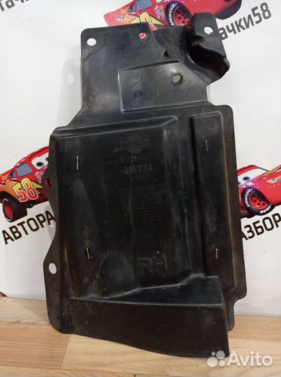 Пыльник двигателя правый Nissan Qashqai рест. J10