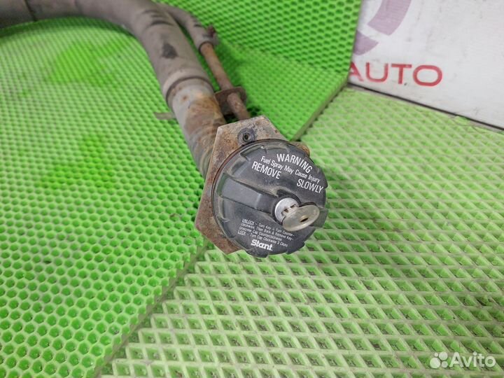 Горловина топливного бака Chevrolet Tahoe GMT400